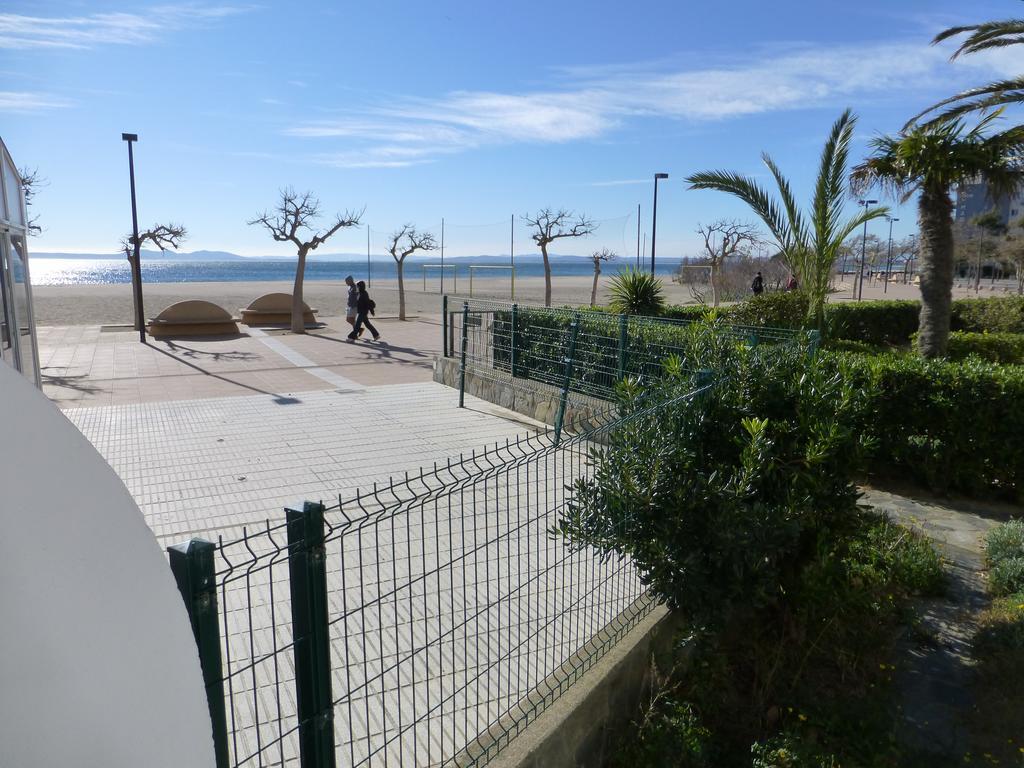 Inmosantos Oasis E3 Apartman Roses Kültér fotó